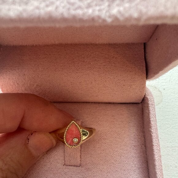 Yvonne Leon Baby Signet Pear Ring - Coral - Picture 6 of 7